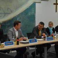 Bild vergrößern:Bei der 4. Mandatsträgerkonferenz der CDU-Landtagsfraktion stand der Minister für Inneres und Sport Holger Stahlknecht (mitte) MdL den Anwesenden Rede und Antwort 