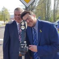 Bild vergrößern:Gemeinsam beim Blitzer-Marathon am 18. April Innenminister Holger Stahlknecht MdL und Tobias Krull MdL (v.l.n.r.)