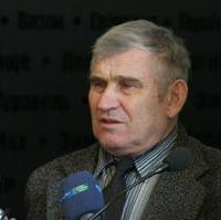 Bild vergrößern:Der Zeitzeuge Nikalai Masalki spricht bei der Eröffnung der Ausstellung 