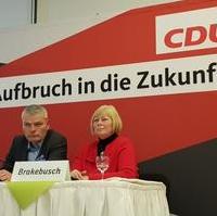 Bild vergrößern:CDU-Landesvorsitzender Holger Stahlknecht MdL und Landtagspräsidentin Gabriele Brakebusch MdL bei der dritten Regionalkonferenz Sachsen-Anhalt 2030 am 02. Dezember in Barleben. 