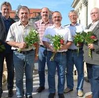 Bild vergrößern:Der neu gewählte Vorstand der Fraktion CDU/ Bund für Magdeburg im Stadtrat der Landeshauptstadt Magdeburg.
Vorsitzender ist Wigbert Schwenke MdL (3.v.r.). Ihm zur Seite stehen seine Stellvertreter Frank Schuster (3.v.l.) und Reinhard Stern (2.v.r.) sowie die Beisitzer Andreas Schumann (l.), Dr. Klaus Kutschmann (2.v.l., BfM) und Hubert Salzborn (r.)