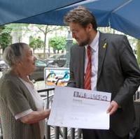 Bild vergrößern:Für 65 Jahre Mitgliedschaft in der CDU erhielt die ehemalige Lehrerin Christa Wolter aus den Händen des CDU-Kreisvorsitzenden Tobias Krull eine Dankesurkunde die auch von der CDU-Bundesvorsitzenden Dr. Angela Merkel unterzeichnet wurde. (v.l.n.r.)