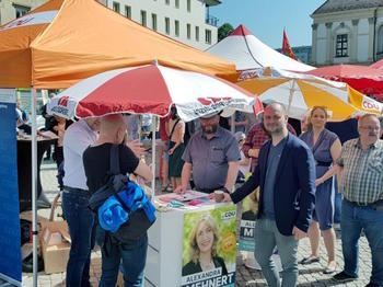 weiter zum Artikel