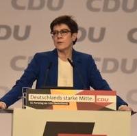 Bild vergrößern:Die CDU-Bundesvorsitzende Annegret Kramp-Karrenbauer bei einer Rede auf dem Bundesparteitag am 22.11.2019.