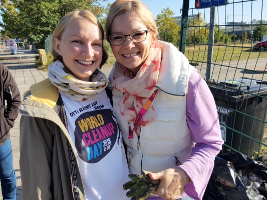 Beim diesjährigen World Cleanup Day am 21. September waren auch die Sophie Fuchs und Peggy Hommel von der Frauen Union Magdeburg aktiv dabei. 