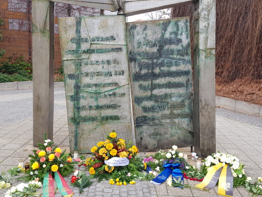 Das Denkmal am ehemaligen Standort der Magdeburger Synagoge. 