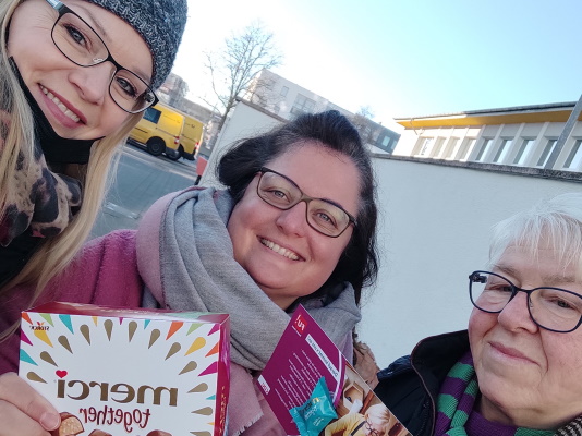 Aktion der Frauen Union zum Frauentag vor einem Magdeburger Postverteilzentrum. 