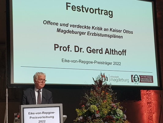 Der diesjährige Eike-von-Repgow-Preis wurde am 27. Oktober an Prof. Dr. Gerd Althoff verliehen. 