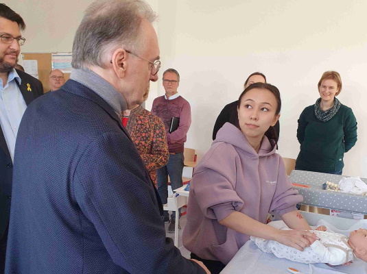 Ministerpräsident Dr. Reiner Haseloff besuchte am 16. Februar die Berufsbildende Schule Dr. Otto Schlein. 