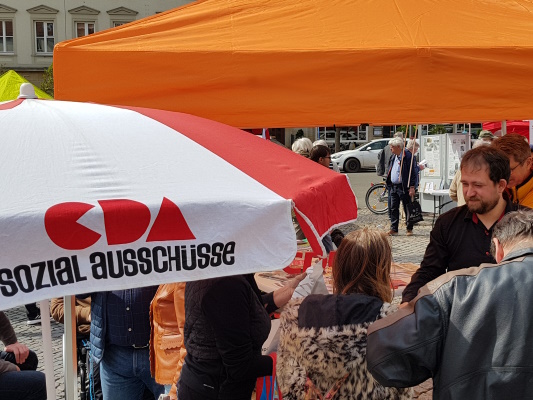 Der Stand von CDA und CDU am 01. Mai war stets gut besucht.