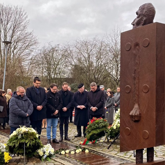 Gedenken am ehemaligen Standort des KZ-Außenlagers MAGDA am 26.01.2024.