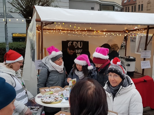 Stand der CDU beim diesjährigen Stadtfelder Weihnachtsspektakel am 13.12.24.