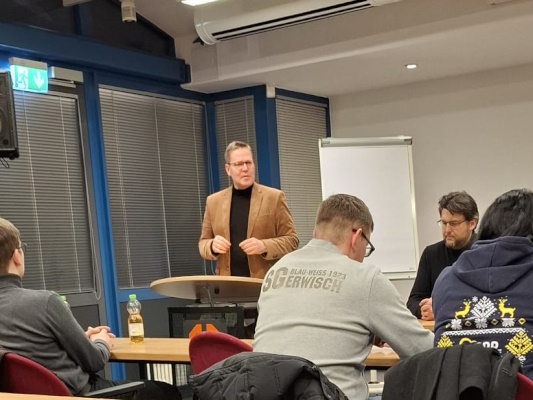 Tino Sorge stellte sich am 02. Februar einer Debatte zu bundespolitischen Themen. 