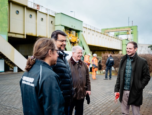 Am 30. März besuchten Mitglieder der CDU das Schiffshebewerk Rothensee